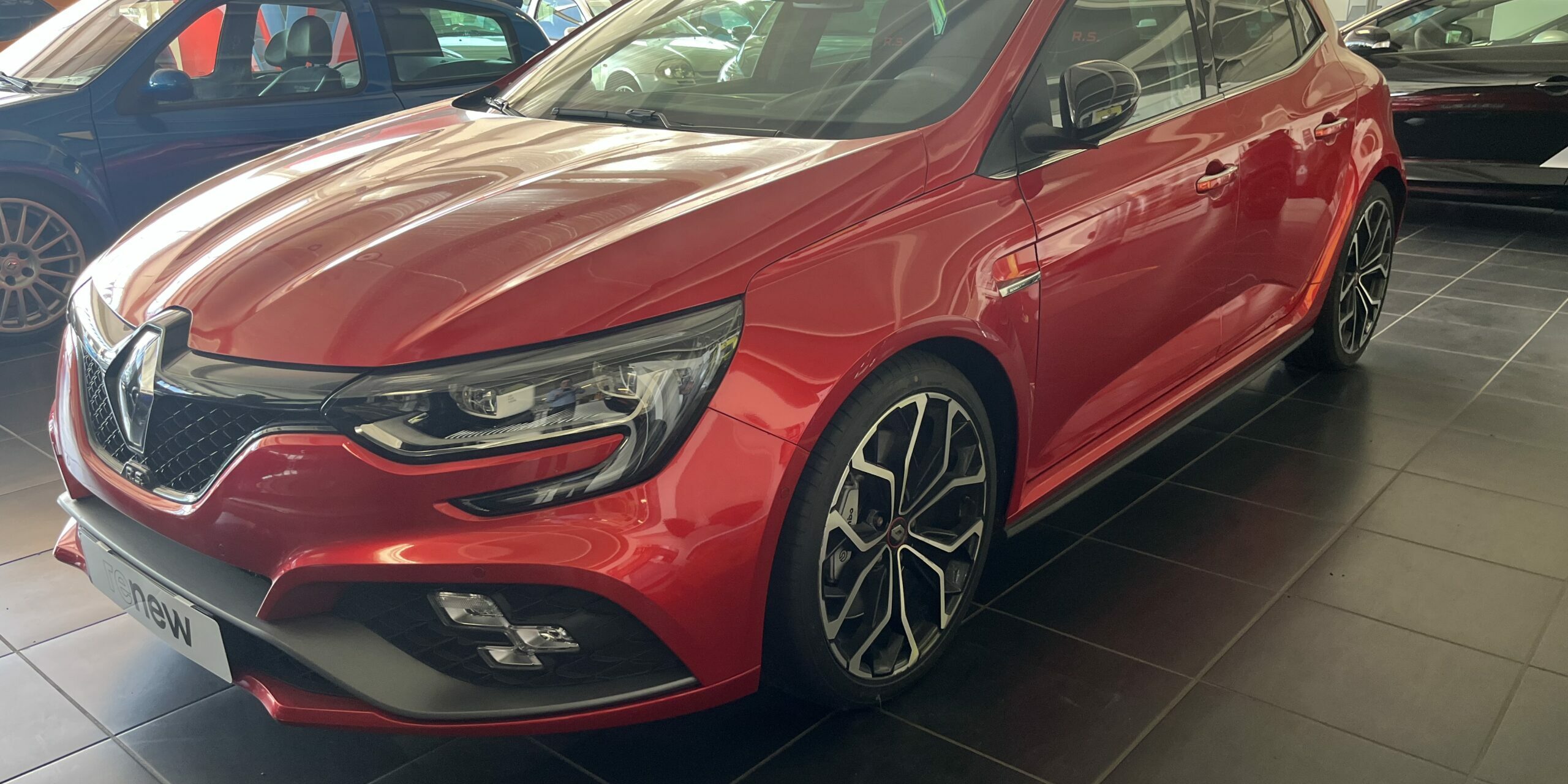 MEGANE RS ROUGE (1)